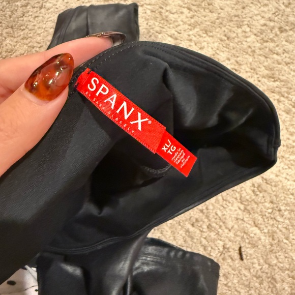 Spanx Black Leggings size XL - Picture 5 of 5